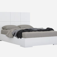 81 X 85 X 48 White Stainless Steel King Bed