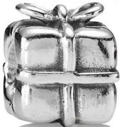 Pandora 790300 Present Charm, Retired