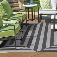 6'6" x 9'6" UV-treated Polypropelene Charcoal Area Rug