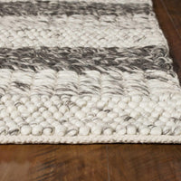 7'6" x 9'6" Wool Grey-White Area Rug