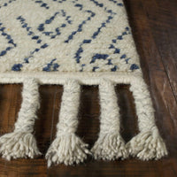 7'9" x 9'9" Wool Ivory-Blue Area Rug