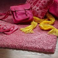 9' x 13' Polyester Hot Pink Area Rug