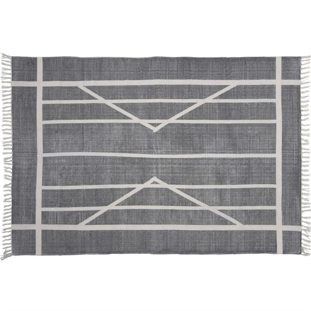 4’ x 6’ Gray and Cream Geometric Area Rug