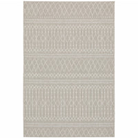 8’x10’ Gray and Ivory Geometric Indoor Outdoor Area Rug