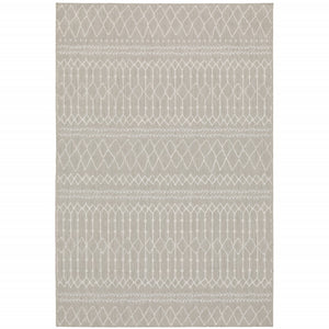 8’x10’ Gray and Ivory Geometric Indoor Outdoor Area Rug