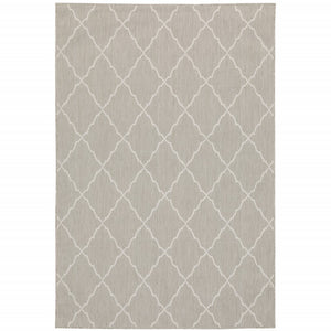 8’x10’ Gray and Ivory Trellis Indoor Outdoor Area Rug