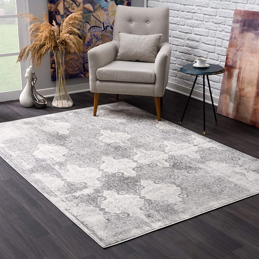 5’ x 8’ Gray Distressed Trellis Pattern Area Rug