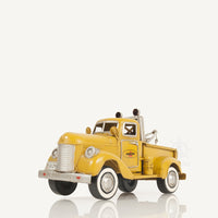 c1926 Pennzoil Tow Truck Yellow Model Sculpture