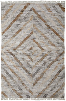 5' X 8' Ivory Gray And Tan Geometric Hand Woven Stain Resistant Area Rug With Fringe