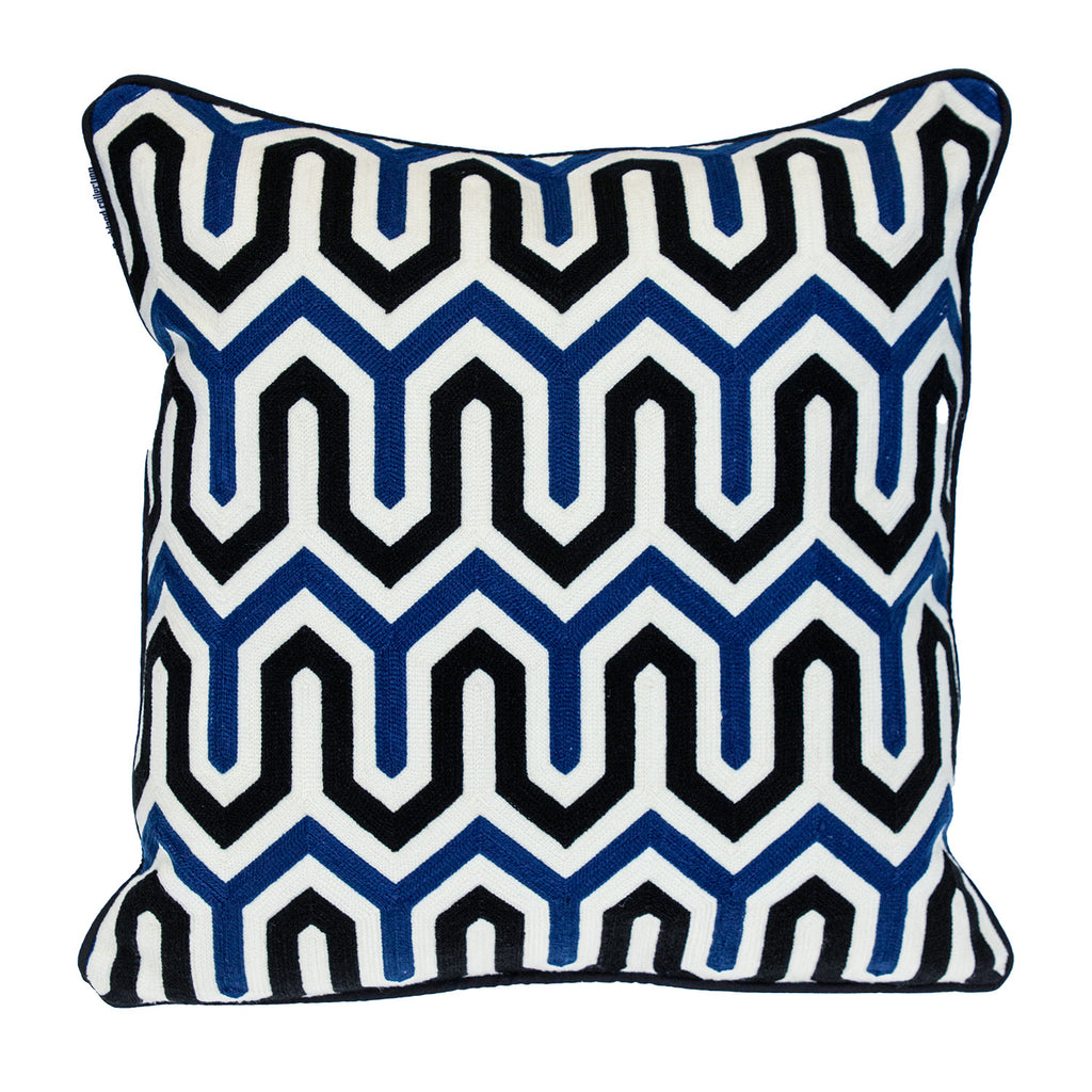 18" X 18" Blue And White 100% Cotton Geometric Zippered Pillow